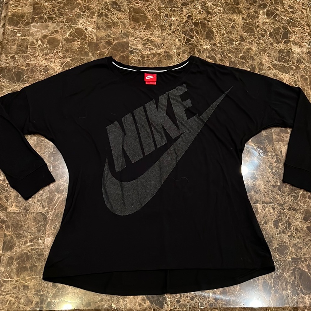 Nike Lightweight long sleeve active shirt size large black